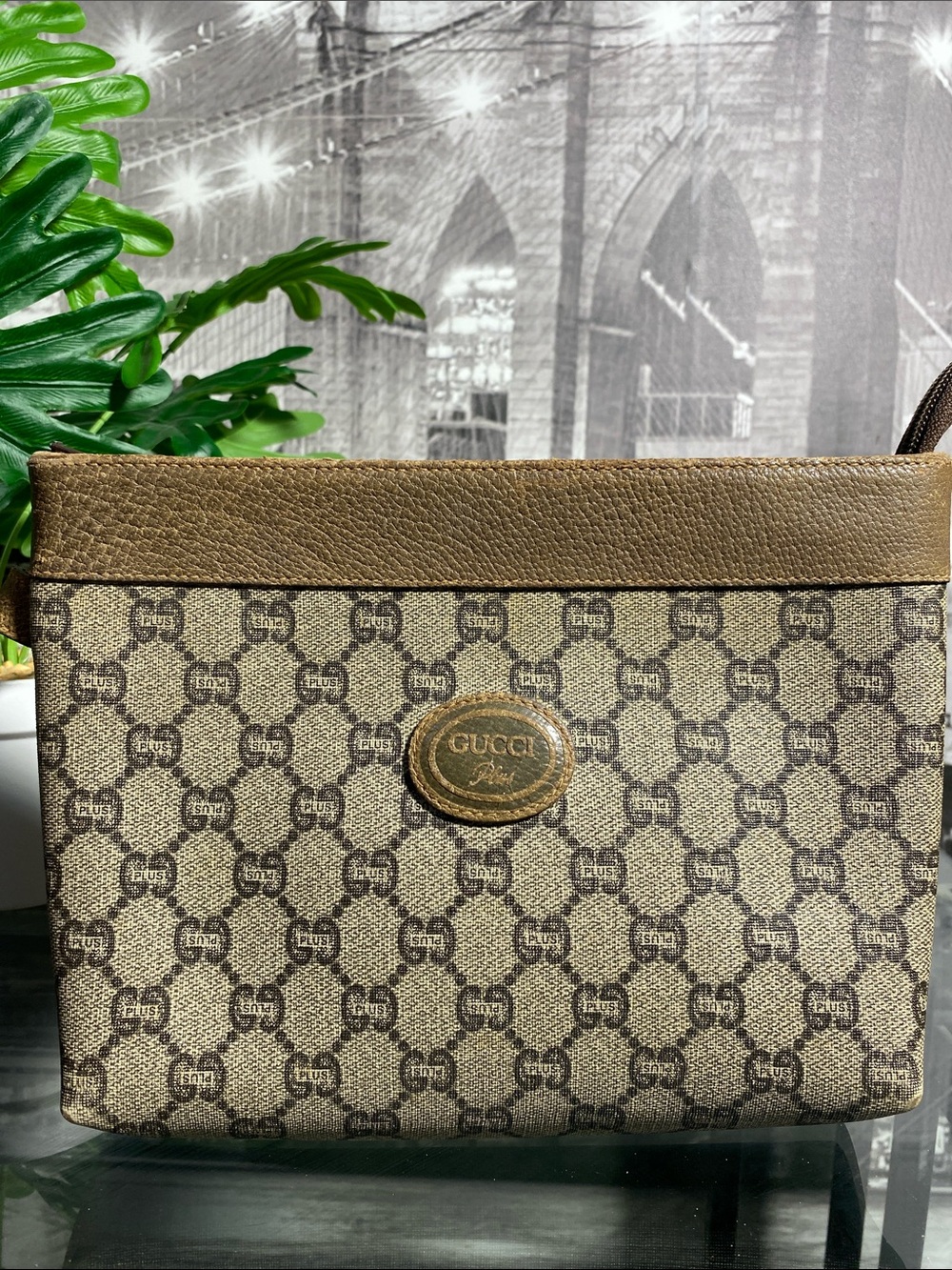 Authentic Gucci GG Plus Vintage Pouch Clutch bag - Picture 5 of 16